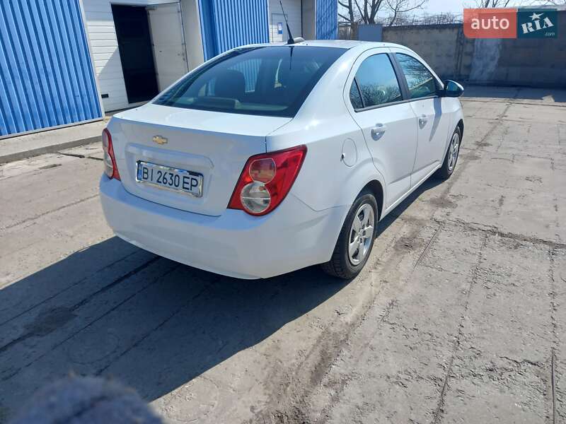 Седан Chevrolet Sonic 2016 в Полтаве