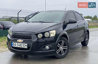 Седан Chevrolet Sonic 2014 в Києві