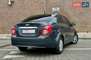 Седан Chevrolet Sonic 2012 в 