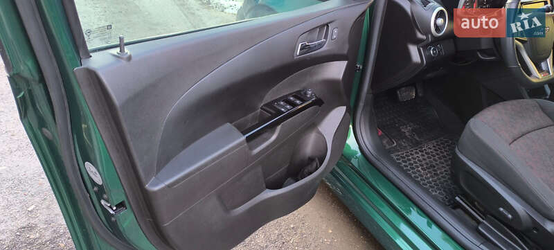 Хетчбек Chevrolet Sonic 2018 в Тернополі