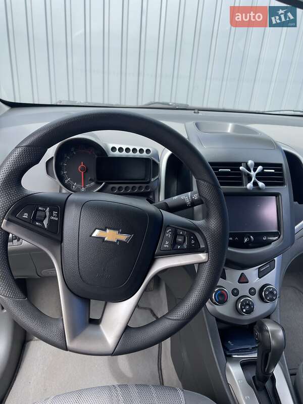 Седан Chevrolet Sonic 2015 в Полтаві фото 20 Седан Chevrolet Sonic 2015 в Полтаві