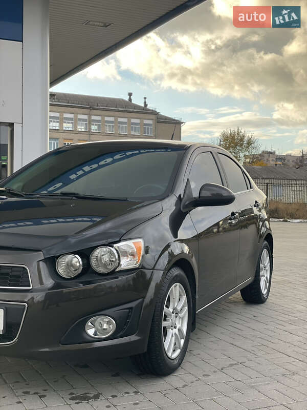 Седан Chevrolet Sonic 2013 в Запорожье фото 4 Седан Chevrolet Sonic 2013 в Запорожье