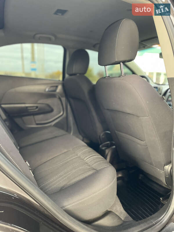 Седан Chevrolet Sonic 2013 в Запорожье фото 18 Седан Chevrolet Sonic 2013 в Запорожье