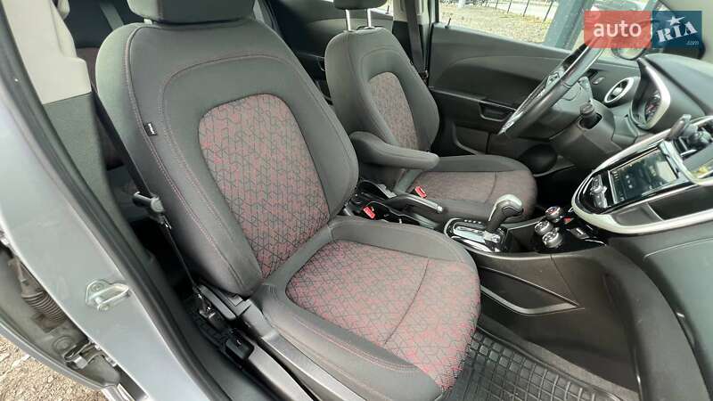 Хэтчбек Chevrolet Sonic 2019 в Киеве