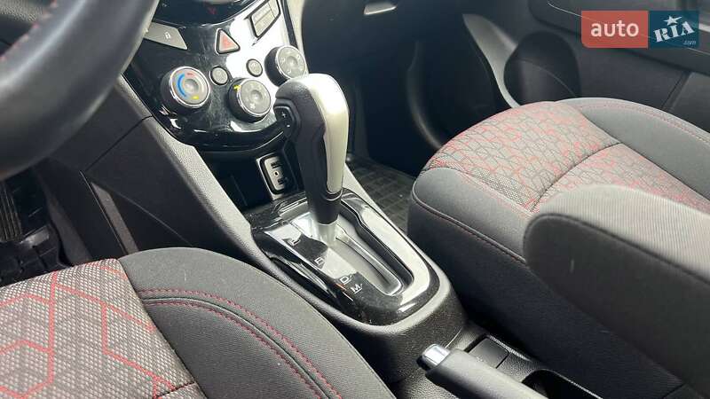 Хэтчбек Chevrolet Sonic 2019 в Киеве