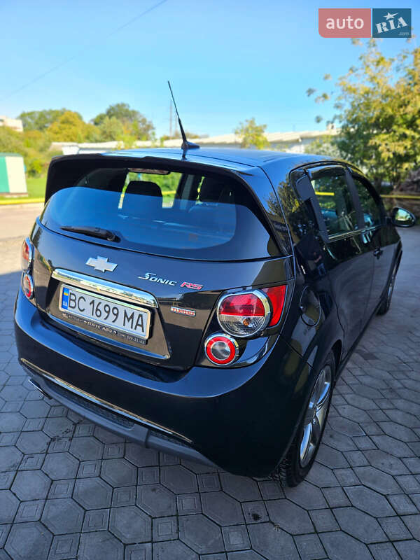 Хэтчбек Chevrolet Sonic 2013 в Львове