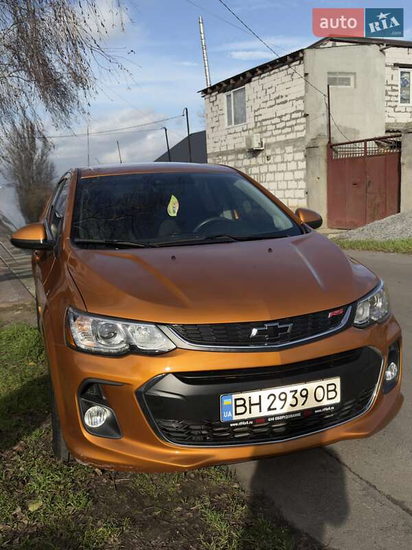 Хэтчбек Chevrolet Sonic 2018 в Одессе фото Хэтчбек Chevrolet Sonic 2018 в Одессе