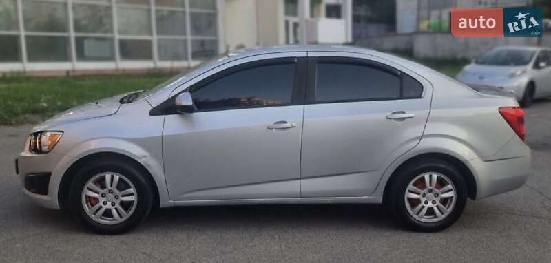 Седан Chevrolet Sonic 2012 в Киеве