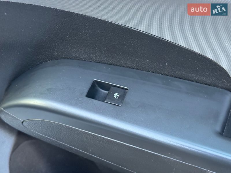 Седан Chevrolet Sonic 2016 в Киеве