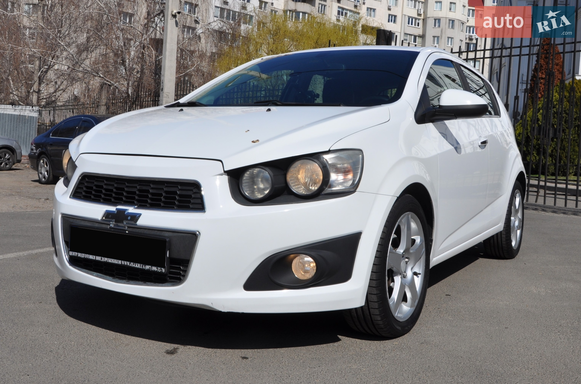 2015 Chevrolet Sonic - мініатюра 2