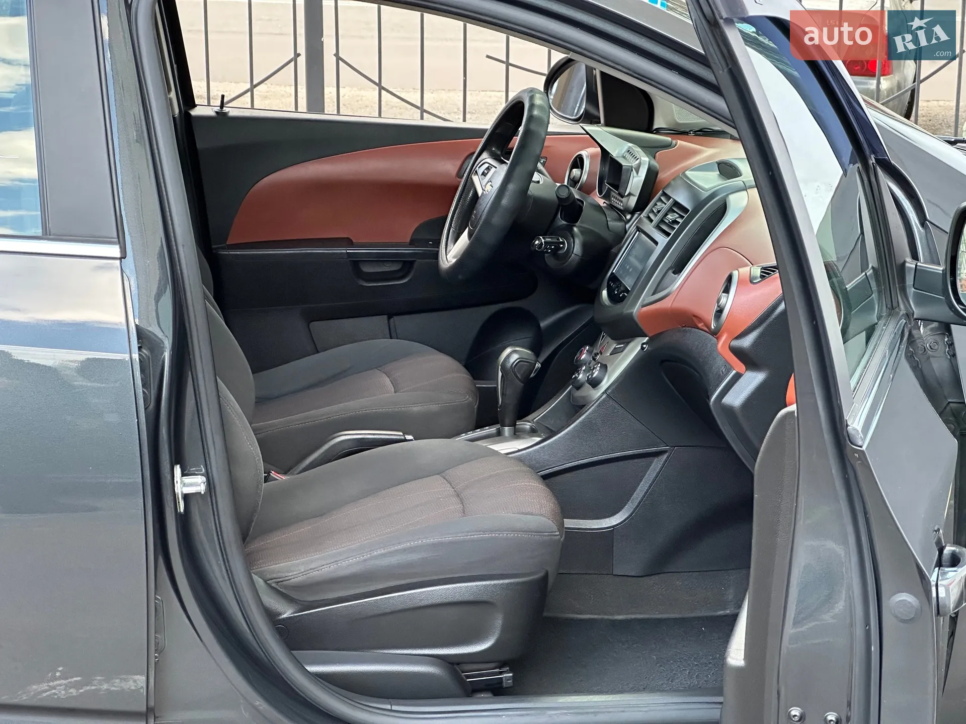 2015 Chevrolet Sonic - мініатюра 57