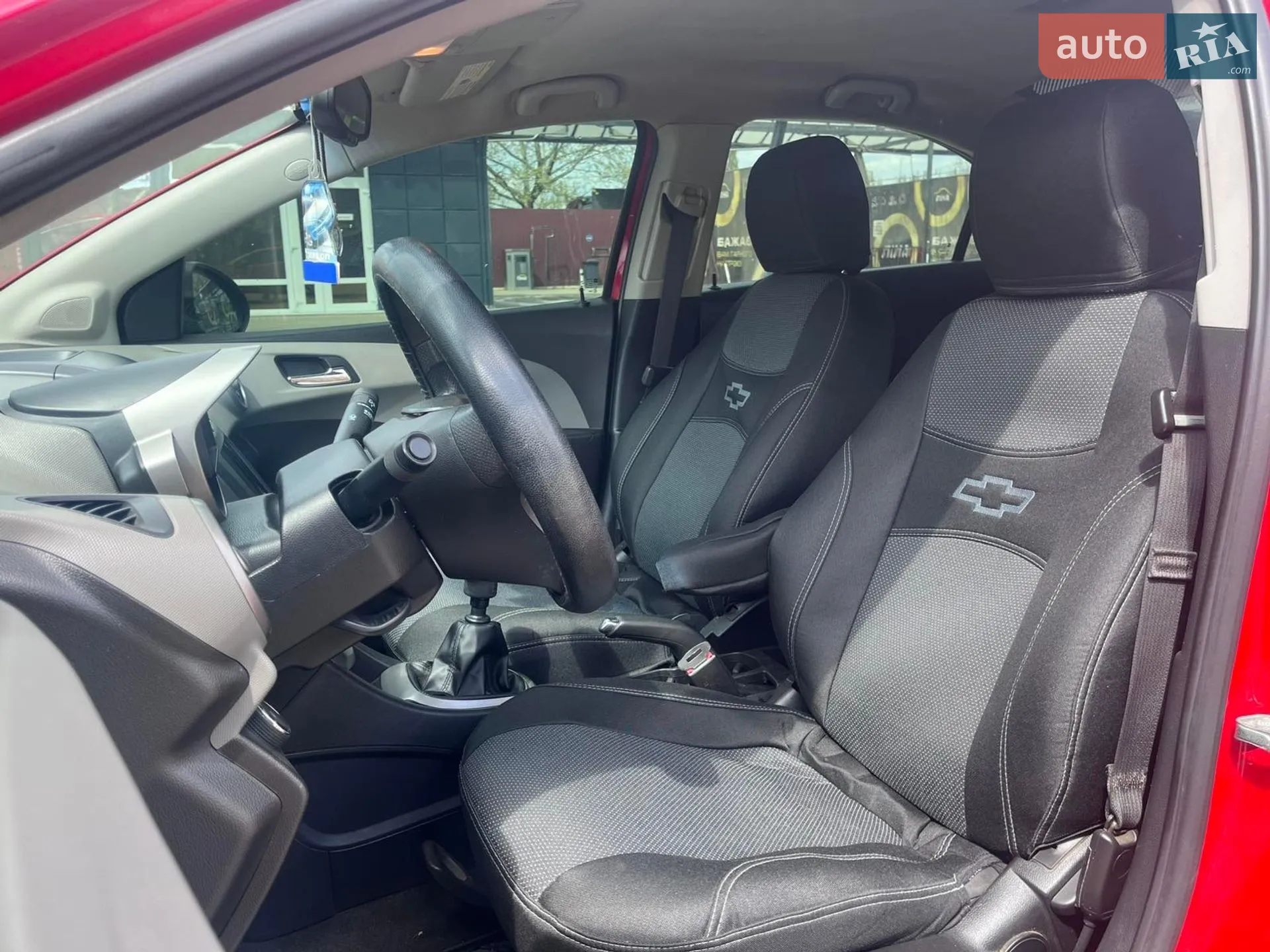 2012 Chevrolet Sonic - мініатюра 18