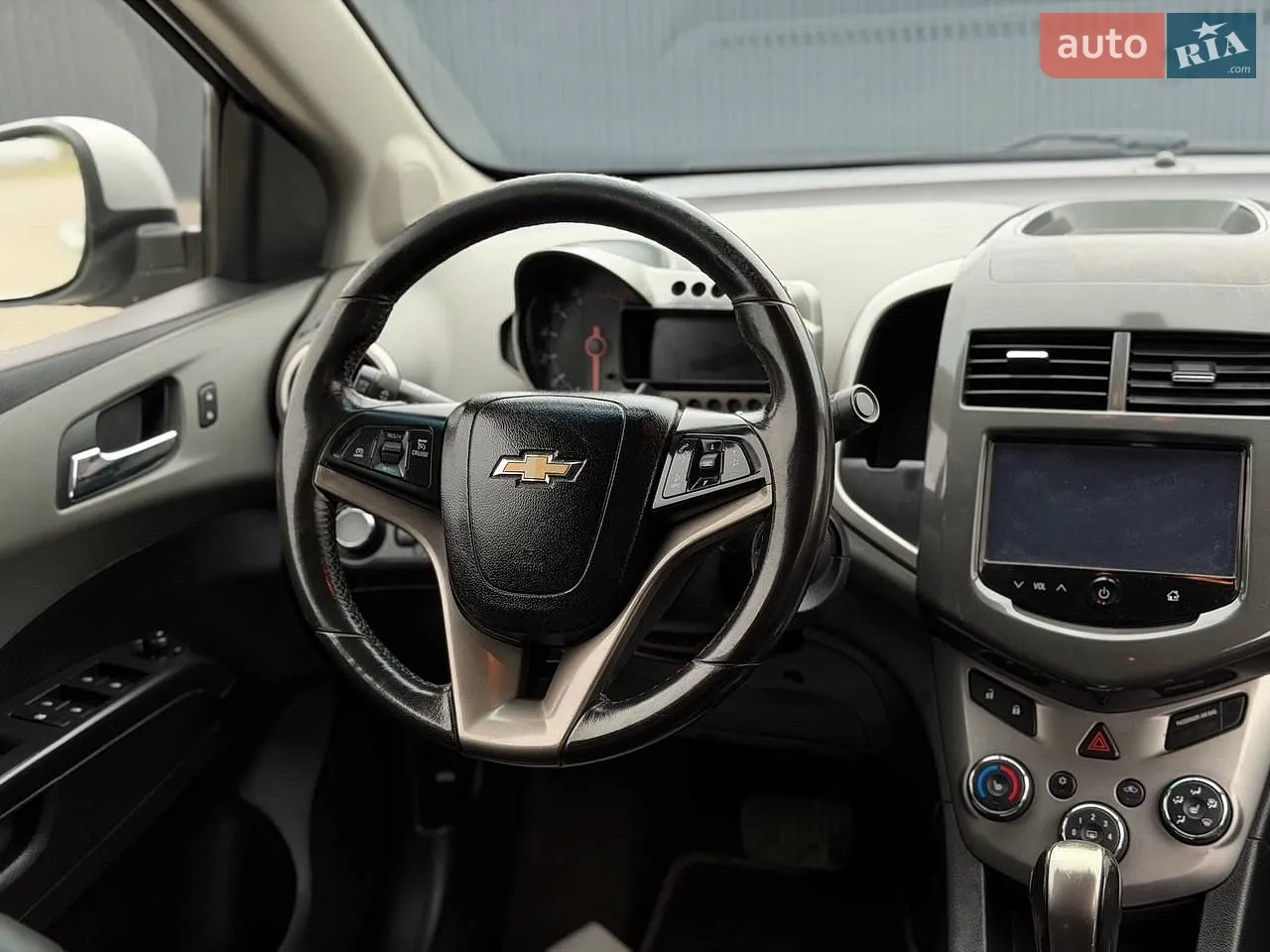 2016 Chevrolet Sonic - мініатюра 19