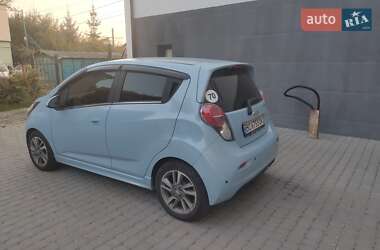 Хэтчбек Chevrolet Spark EV 2014 в 