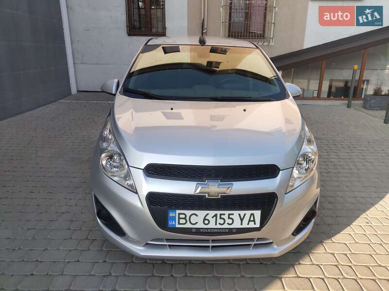 Хетчбек Chevrolet Spark EV 2016 в Львові