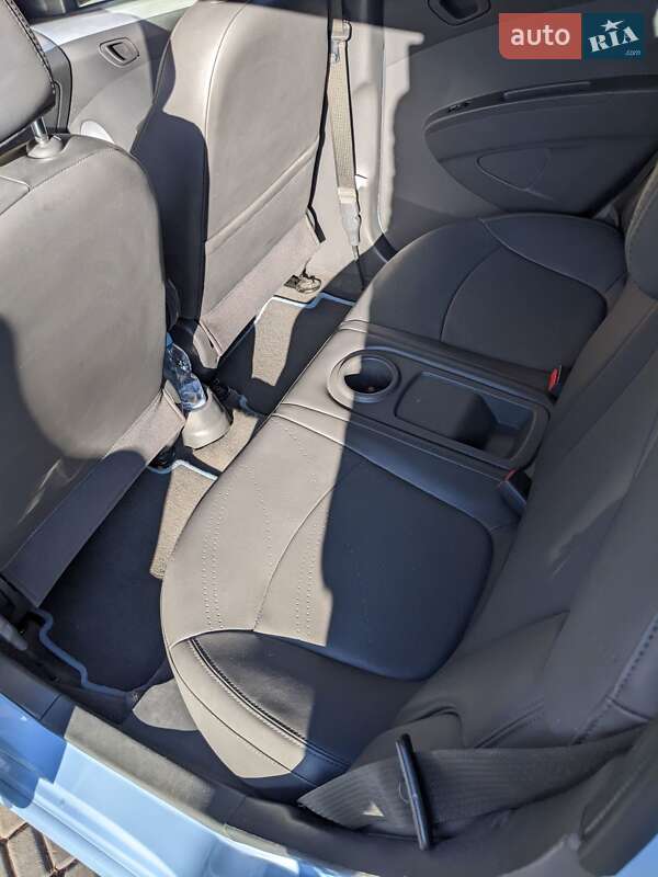 Хетчбек Chevrolet Spark EV 2016 в Кам'янець-Подільському