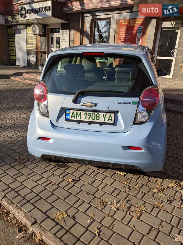 Хетчбек Chevrolet Spark EV 2016 в Кам'янець-Подільському