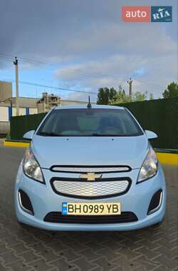 Хэтчбек Chevrolet Spark EV 2015 в 
