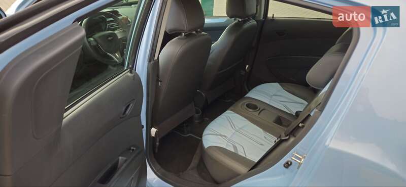 Хетчбек Chevrolet Spark EV 2015 в Одесі фото 32 Хетчбек Chevrolet Spark EV 2015 в Одесі