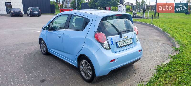 Хетчбек Chevrolet Spark EV 2016 в Вишгороді