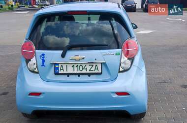 Хэтчбек Chevrolet Spark EV 2016 в 