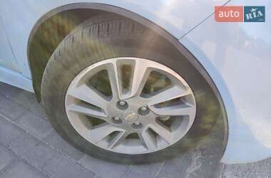 Хэтчбек Chevrolet Spark EV 2014 в 