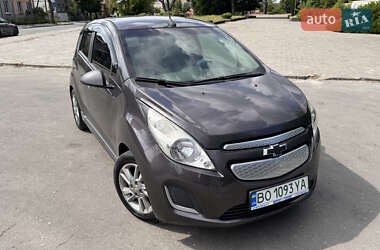 Хетчбек Chevrolet Spark EV 2014 в 