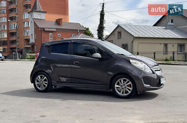 Хетчбек Chevrolet Spark EV 2014 в 