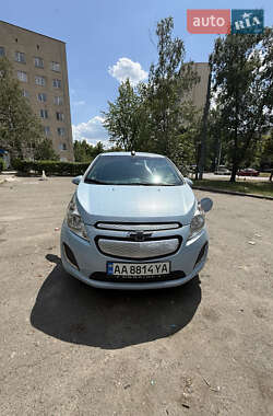 Хетчбек Chevrolet Spark EV 2016 в 