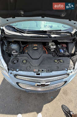 Хетчбек Chevrolet Spark EV 2016 в 