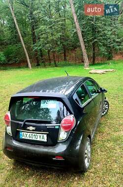 Хетчбек Chevrolet Spark EV 2015 в 