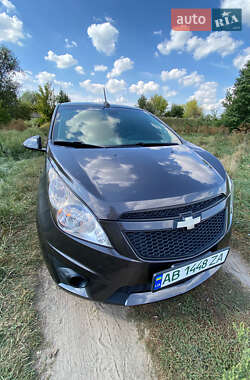 Хетчбек Chevrolet Spark EV 2013 в 
