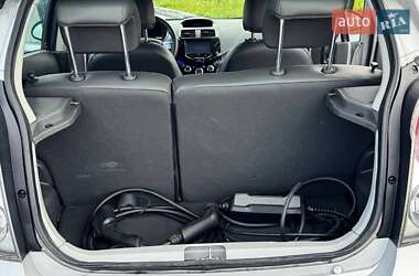 Хетчбек Chevrolet Spark EV 2015 в 