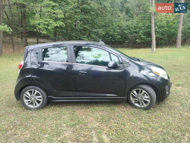 Хэтчбек Chevrolet Spark EV 2015 в Харькове