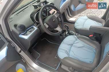 Хэтчбек Chevrolet Spark EV 2016 в 