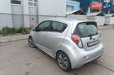 Хэтчбек Chevrolet Spark EV 2016 в 