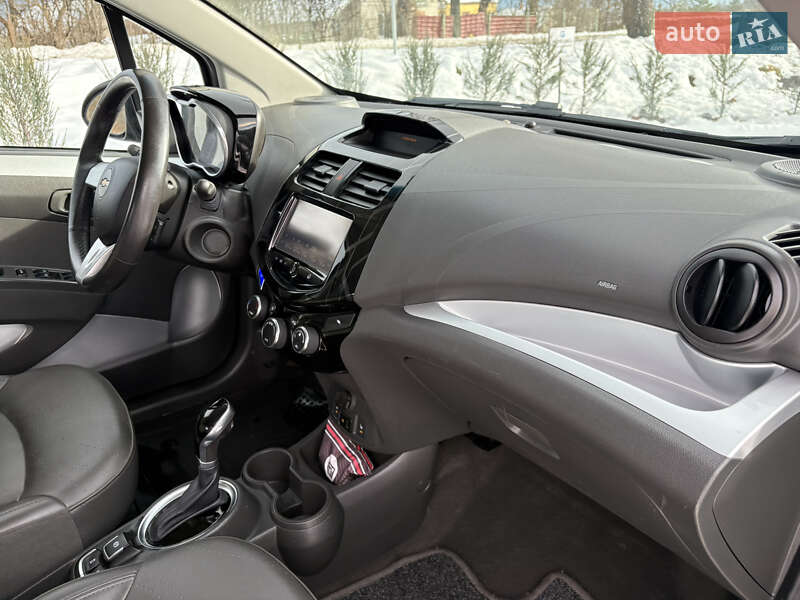 Хетчбек Chevrolet Spark EV 2015 в Трускавці