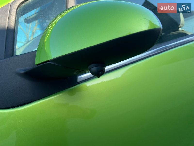 Универсал Chevrolet Spark EV 2015 в Одессе