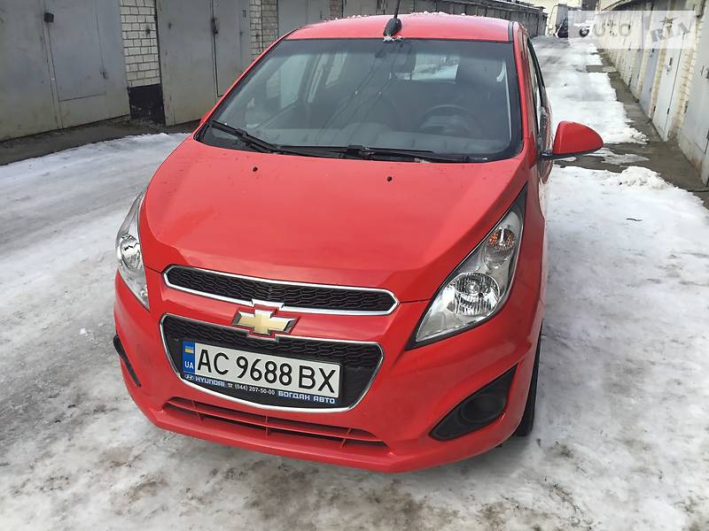 Хэтчбек Chevrolet Spark 2015 в Киеве