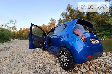 Хетчбек Chevrolet Spark 2010 в 