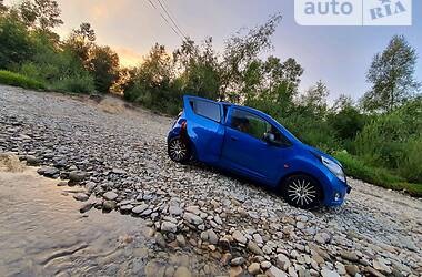 Хетчбек Chevrolet Spark 2010 в 
