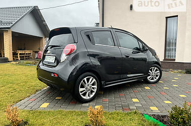 Хетчбек Chevrolet Spark 2014 в 