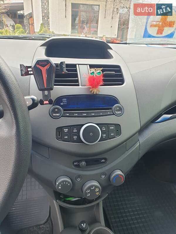 Хэтчбек Chevrolet Spark 2011 в Луцке