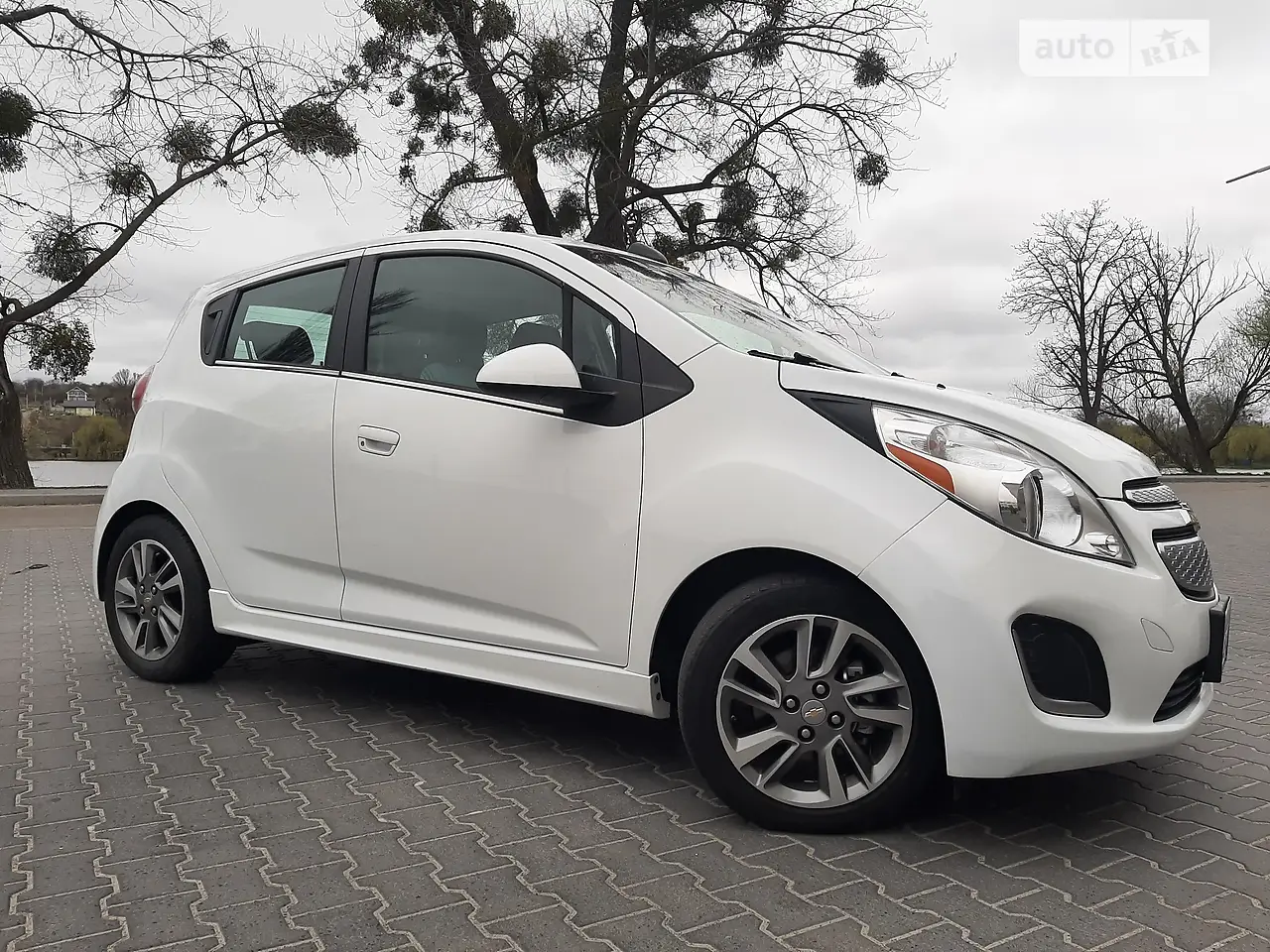 auto.ria.com