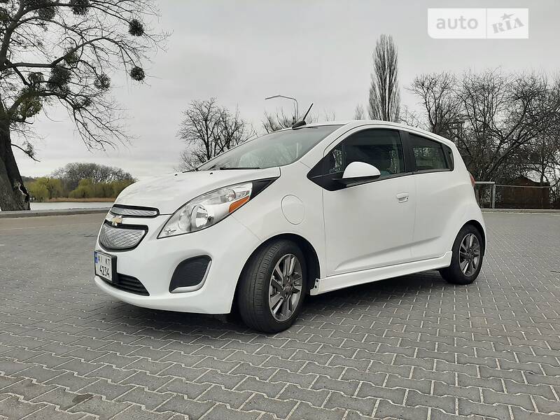 Хэтчбек Chevrolet Spark 2016 в Василькове