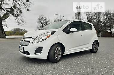 Хэтчбек Chevrolet Spark 2016 в 