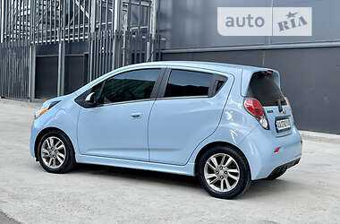 Хетчбек Chevrolet Spark 2016 в 
