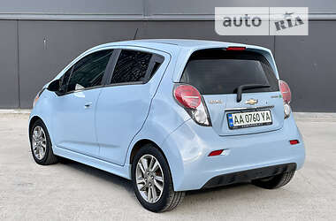Хетчбек Chevrolet Spark 2016 в 