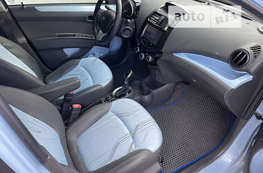 Хетчбек Chevrolet Spark 2016 в 