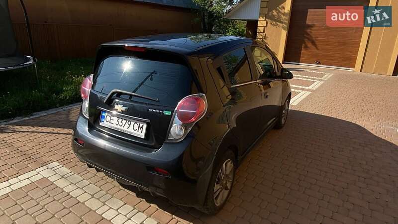 Хэтчбек Chevrolet Spark 2014 в Черновцах